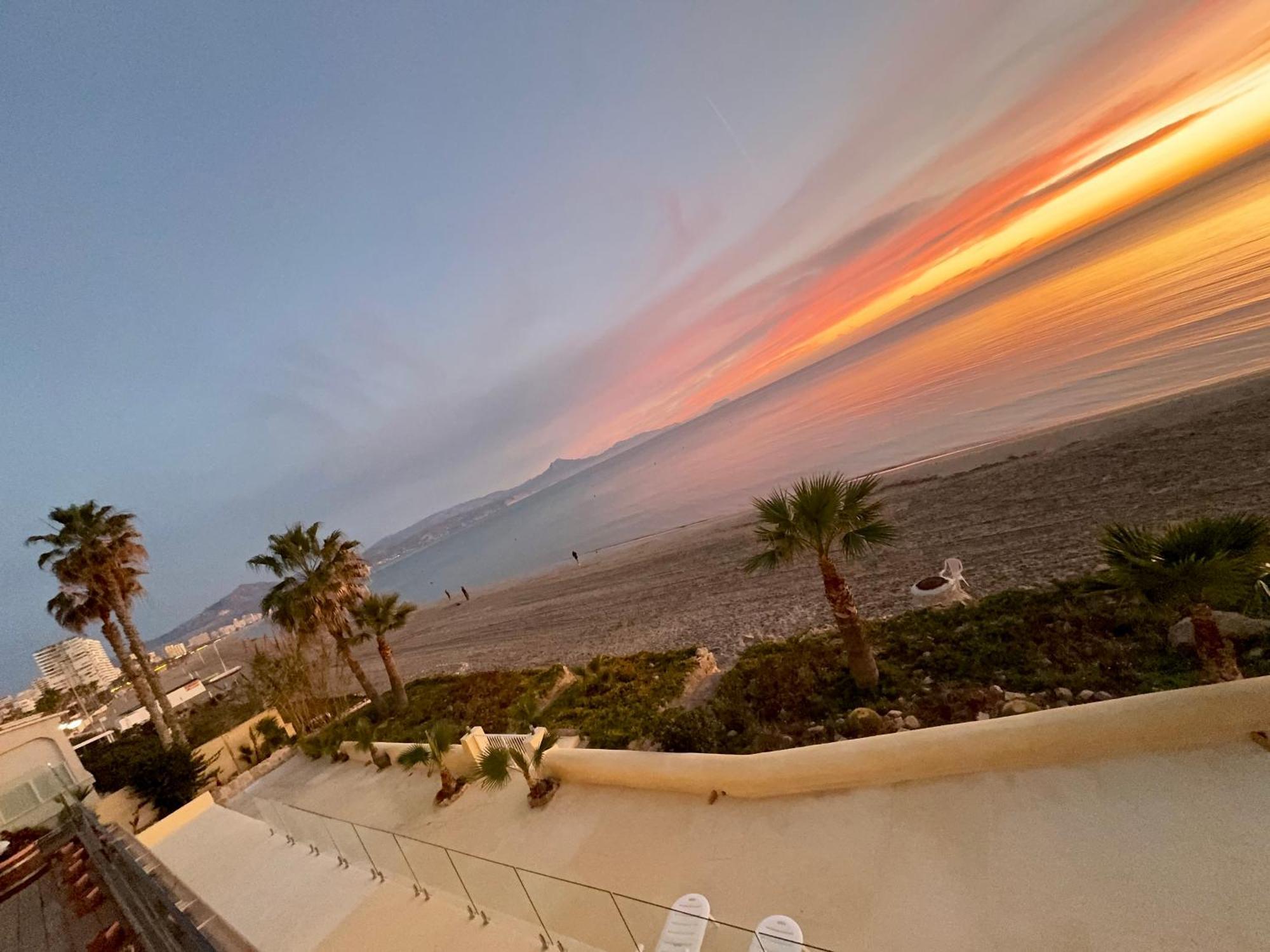 Apartamento Extraordinario LOFT a pie de playa en CHALET ROQUETES Alicante Exterior foto