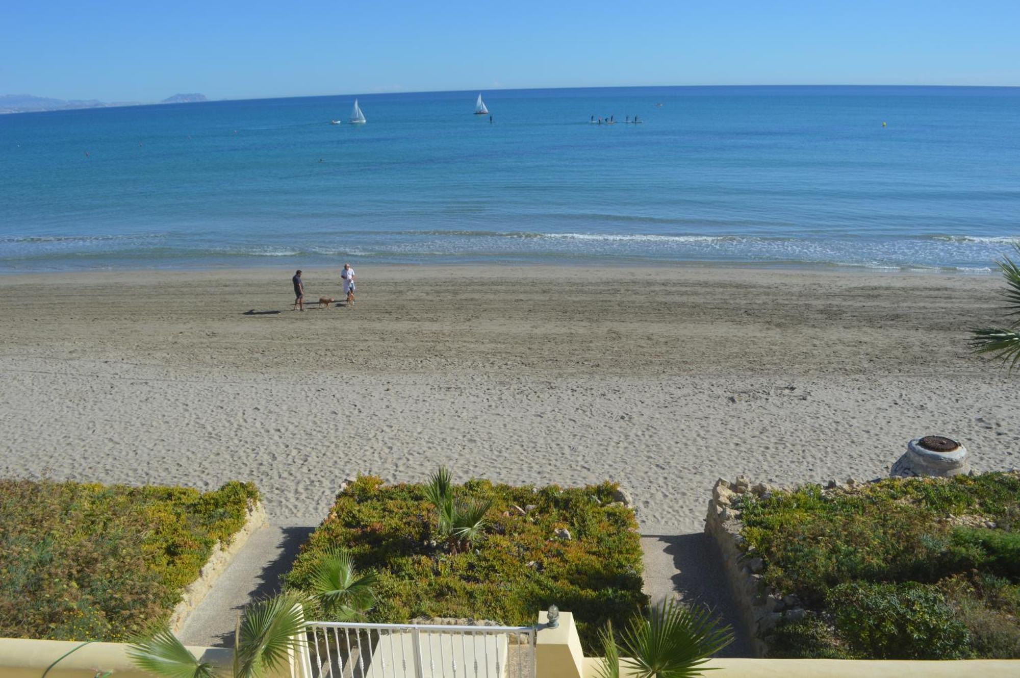 Apartamento Extraordinario LOFT a pie de playa en CHALET ROQUETES Alicante Exterior foto